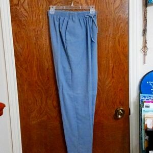 Alfred Dunner pantsuit 10/M sweater top with embroidery, gppd condition